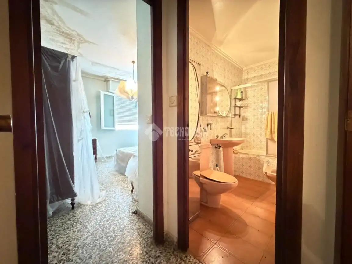 Baño de Piso en venta en Xirivella con Balcón