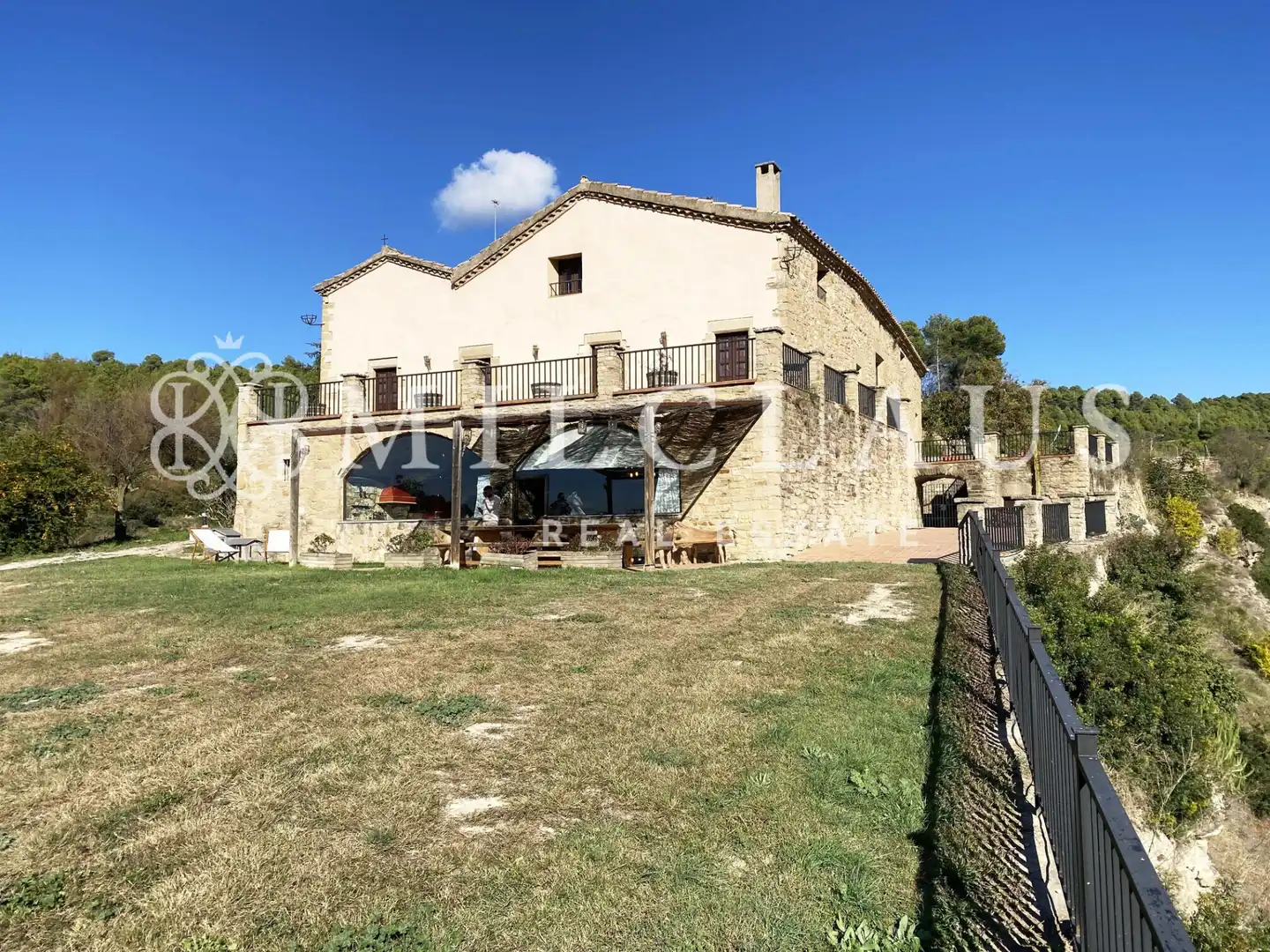 Vista exterior de Finca rústica en venda en Talamanca amb Aire condicionat, Calefacció i Jardí privat