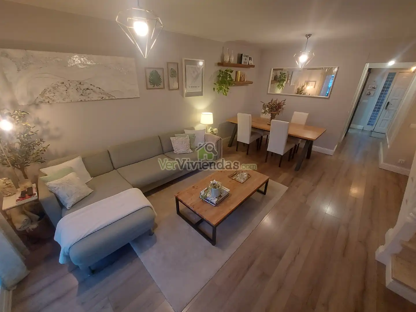 Sala de estar de Casa adosada en venta en Vallirana con Aire acondicionado, Calefacción y Jardín privado