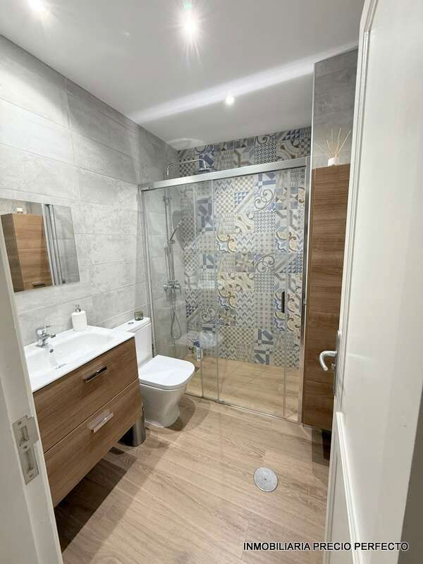 Bathroom of Flat for sale in San Bartolomé