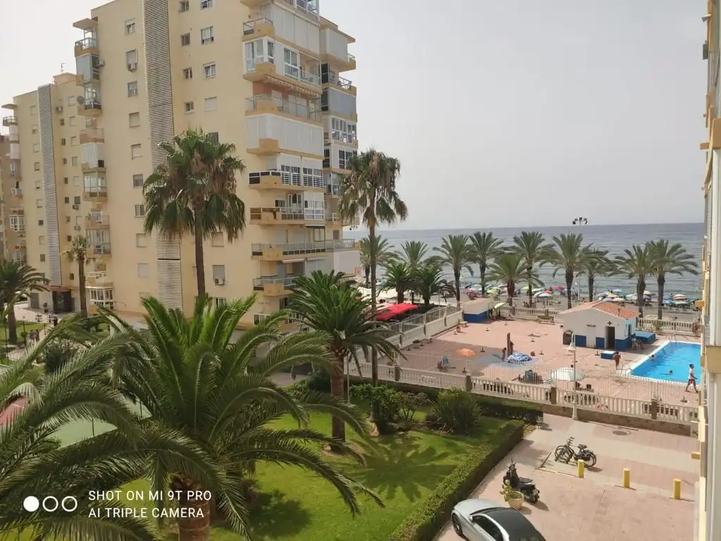 Vista exterior de Piso de alquiler en Algarrobo con Aire acondicionado