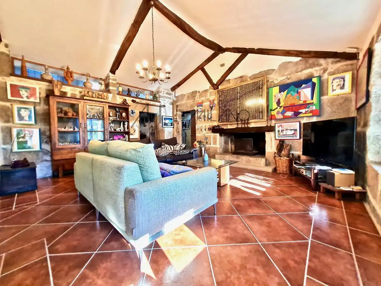 Wohnzimmer von Country house zum Verkauf in Gondomar mit Heizung, Privatgarten und Terrasse