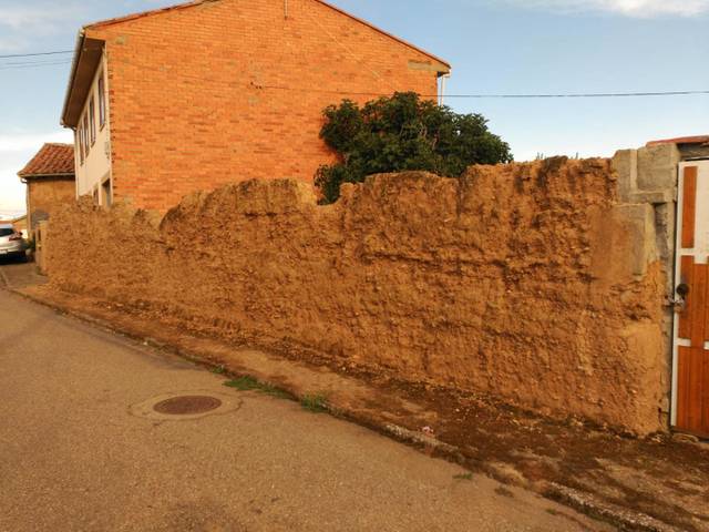 Terreno residencial en Venta en Calle el Molino, 12 en Maire de Castroponce