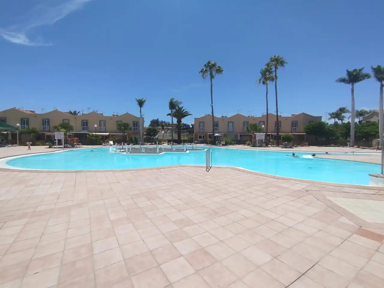 Schwimmbecken von Wohnung zum Verkauf in San Bartolomé de Tirajana mit Klimaanlage, Terrasse und Möbliert