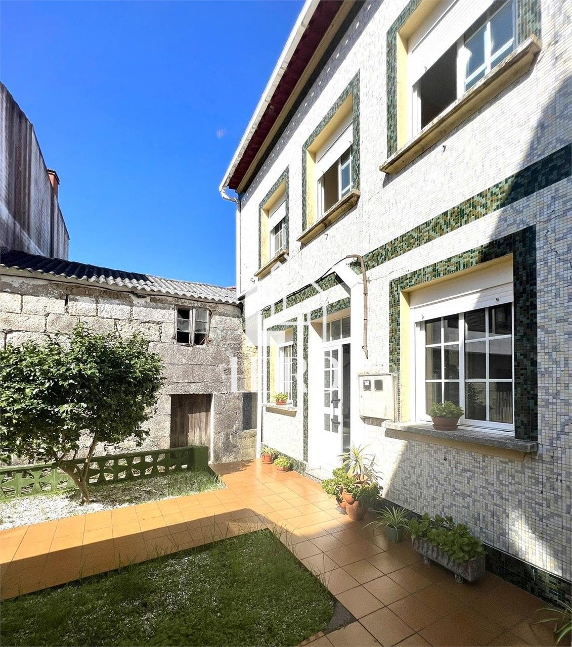 Exterior view of Single-family semi-detached for sale in A Illa de Arousa   with Heating, Private garden and Terrace