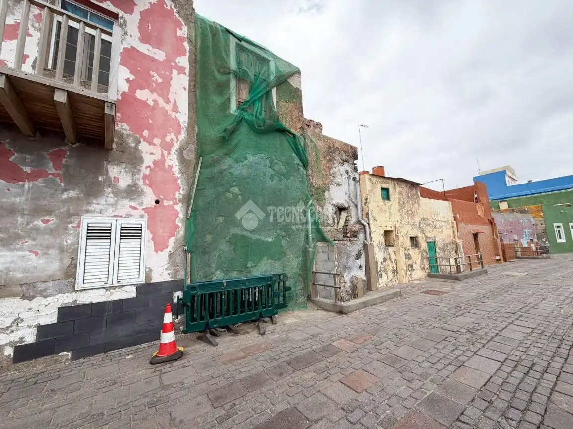 Vista exterior de Casa adosada en venda en Las Palmas de Gran Canaria