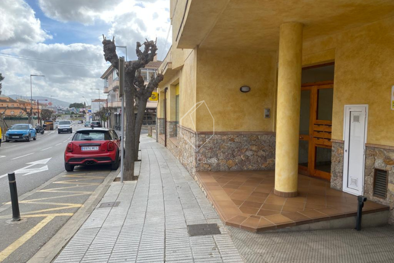 Exterior view of Garage for sale in L'Escala