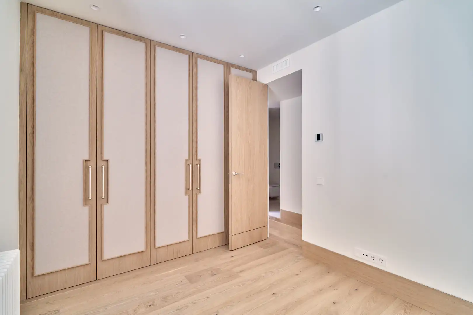 Habitación de Piso en venta en Madrid con Terraza y Trastero