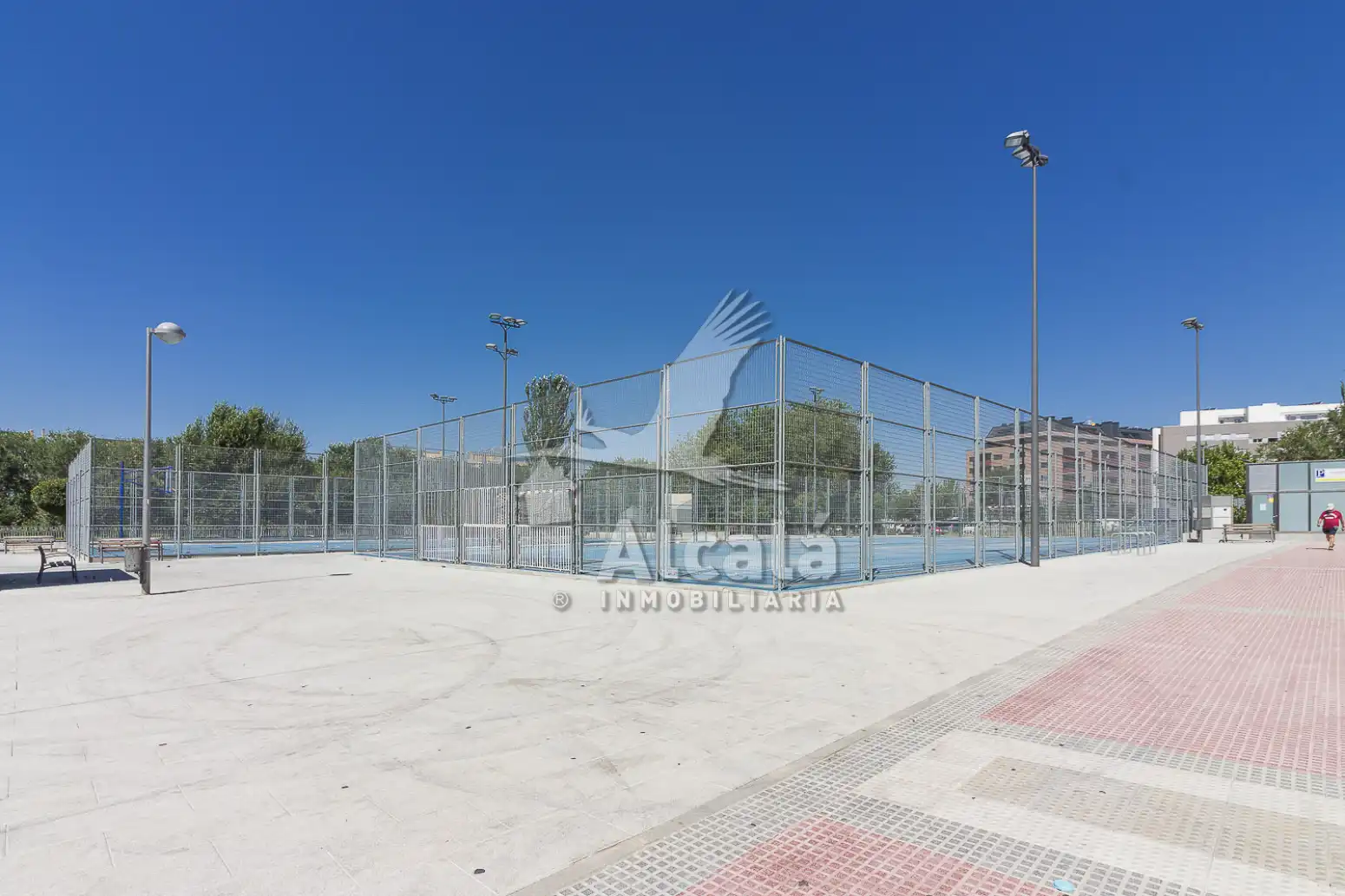 Parking of Flat for sale in Alcalá de Henares  with Air Conditioner, Heating and Private garden