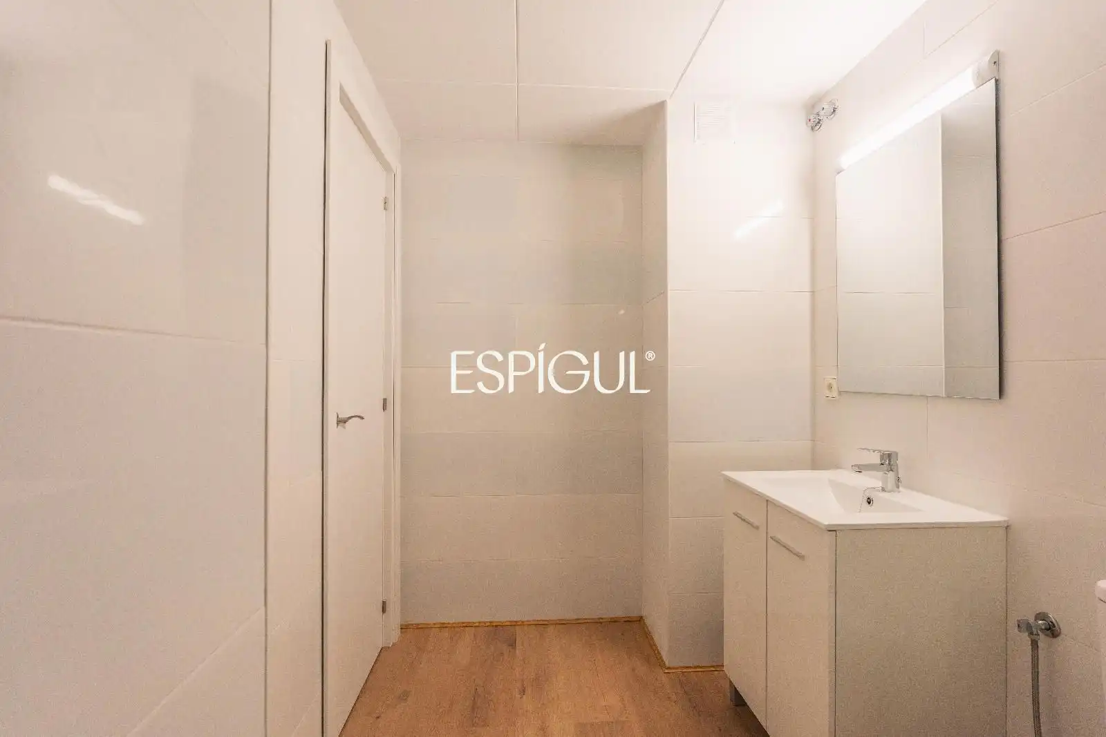 Habitación de Piso en venta en Girona con Aire acondicionado, Parquet y Terraza
