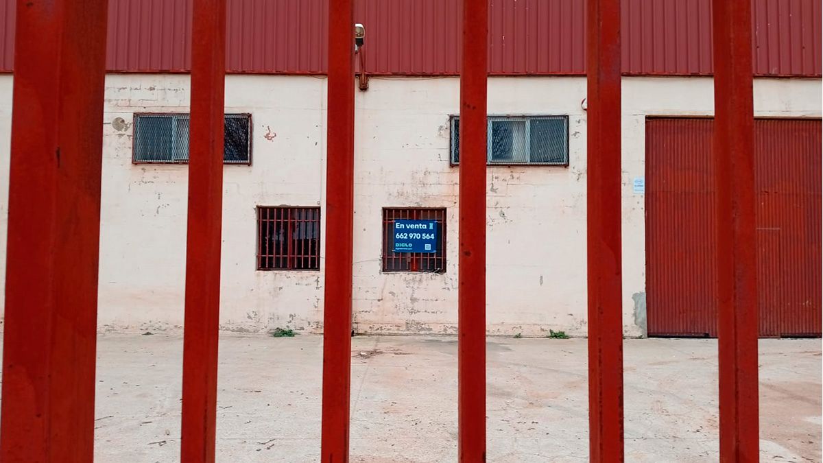 Vista exterior de Nau industrial en venda en Las Mesas  