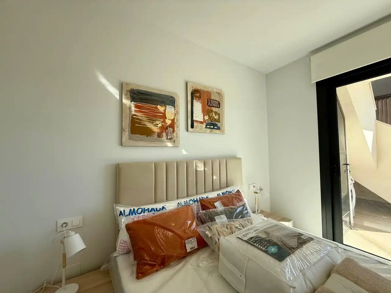 Habitación de Ático en venta en Orihuela con Aire acondicionado, Terraza y Trastero