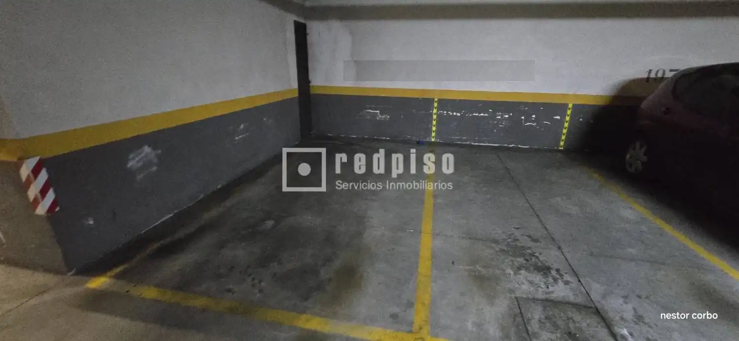 Aparcament de Pis en venda en Torrejón de Ardoz amb Aire condicionat, Calefacció i Jardí privat