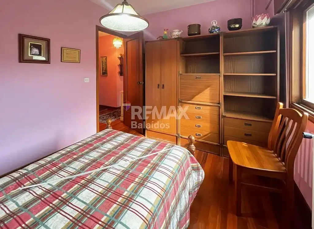 Habitación de Piso en venta en Vigo  con Calefacción, Parquet y Terraza