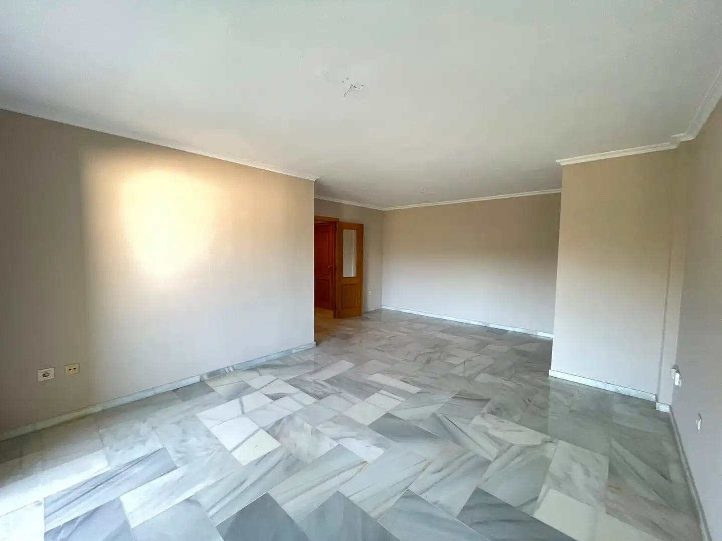 Piso de alquiler en Málaga con Terraza, Trastero y Horno