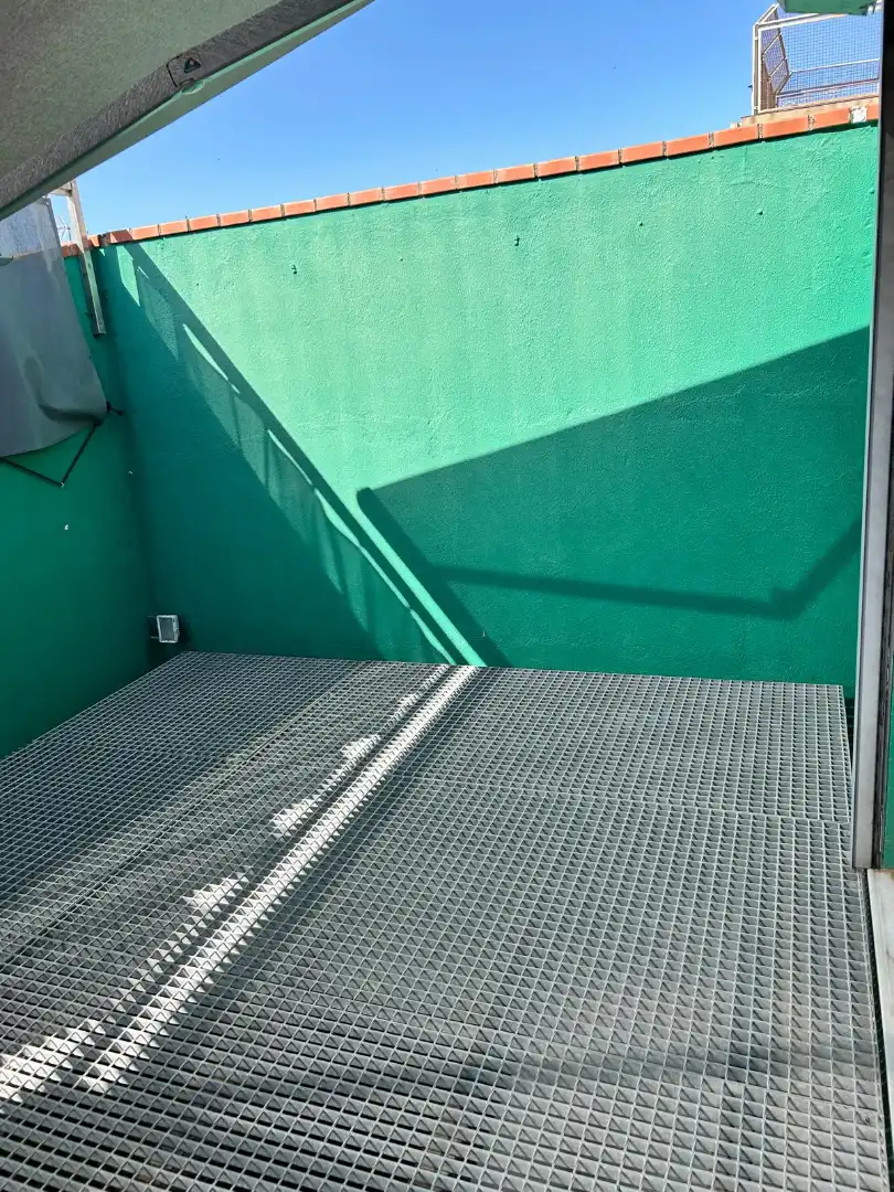 Vista exterior de Casa adosada en venda en Badalona amb Aire condicionat, Calefacció i Parquet
