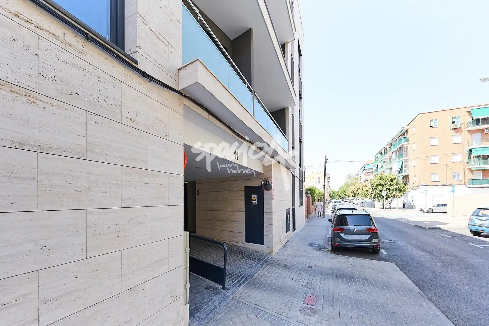 Vista exterior de Apartament en venda en Madrid amb Calefacció i Piscina comunitària