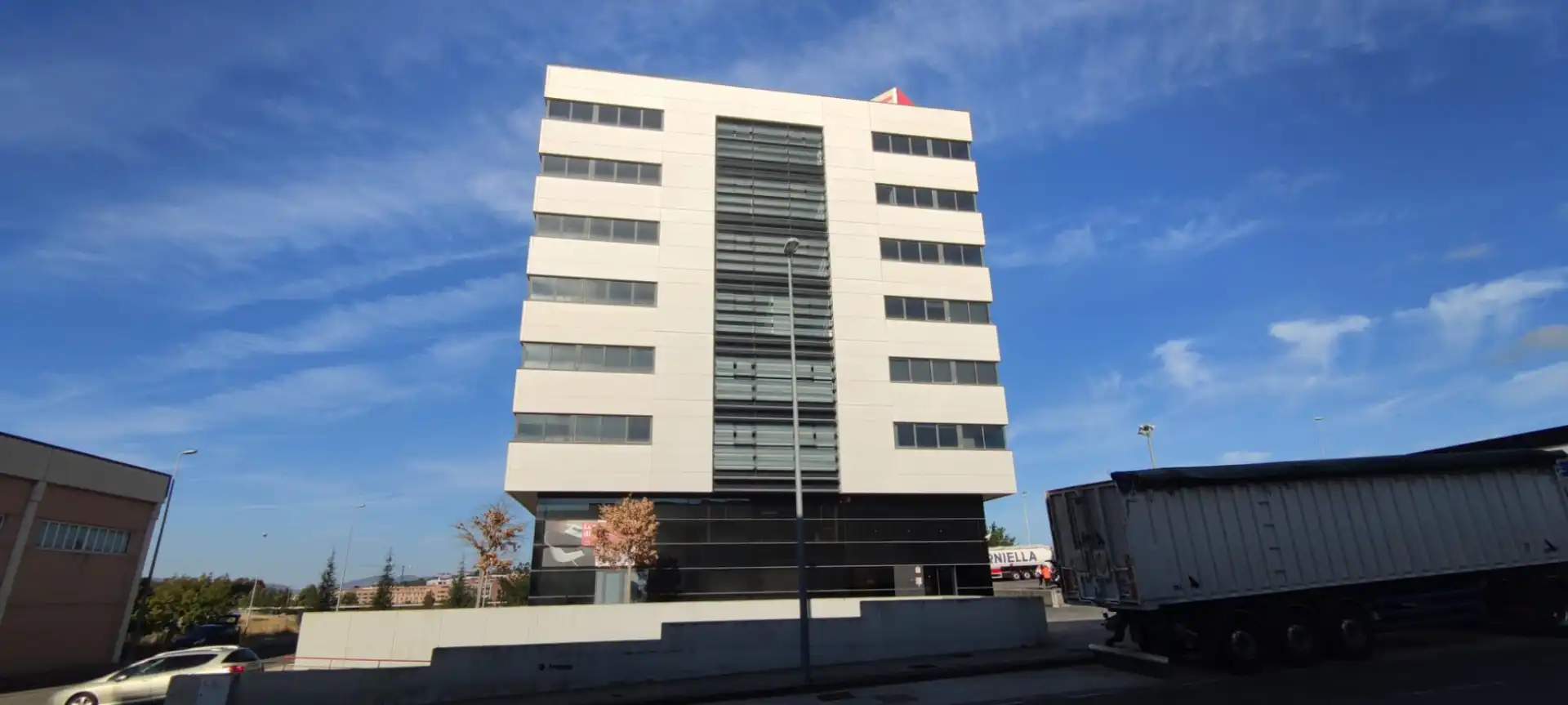Vista exterior de Oficina en venda en Berrioplano / Berriobeiti amb Aire condicionat i Calefacció