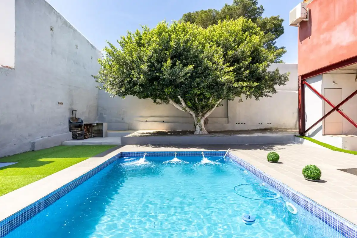 Piscina de Casa o xalet en venda en Montroi / Montroy amb Aire condicionat, Calefacció i Jardí privat