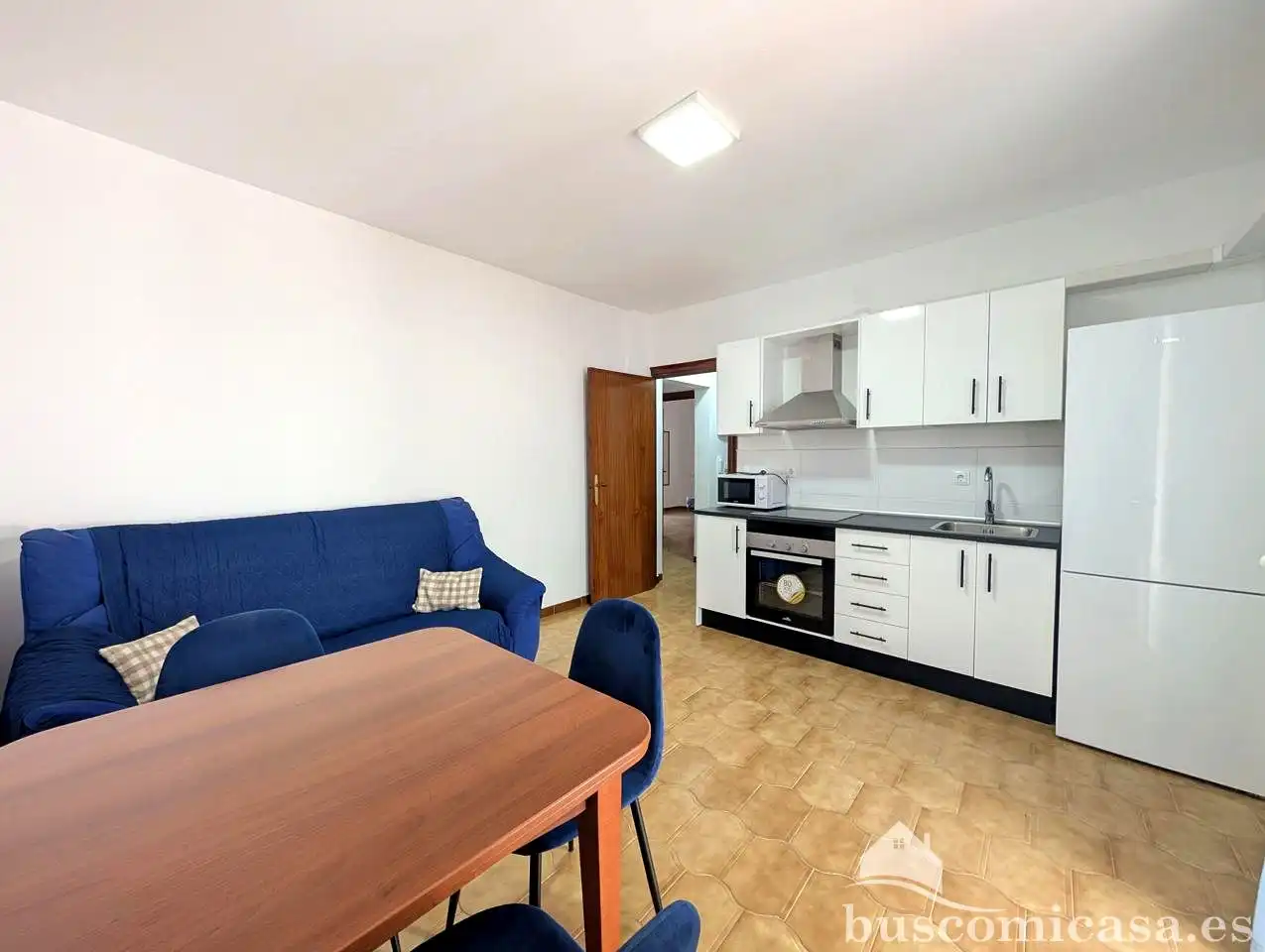 Appartamento con terrazza in affitto a Calle Miguel Cobo, imagen 3