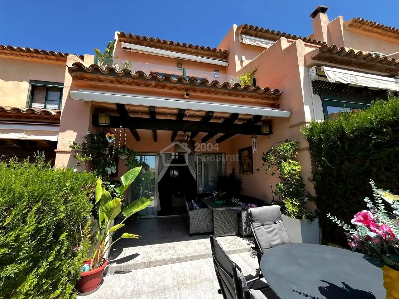 Casa amb piscina en venda a Calle Roma
