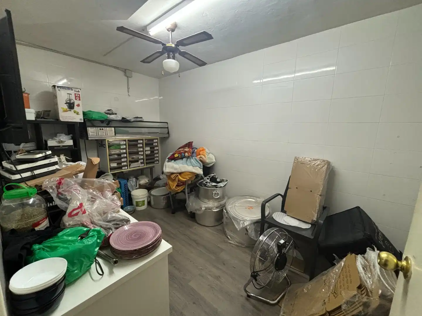 Business premises for transfer in Sants - Montjuïc, imagen 29