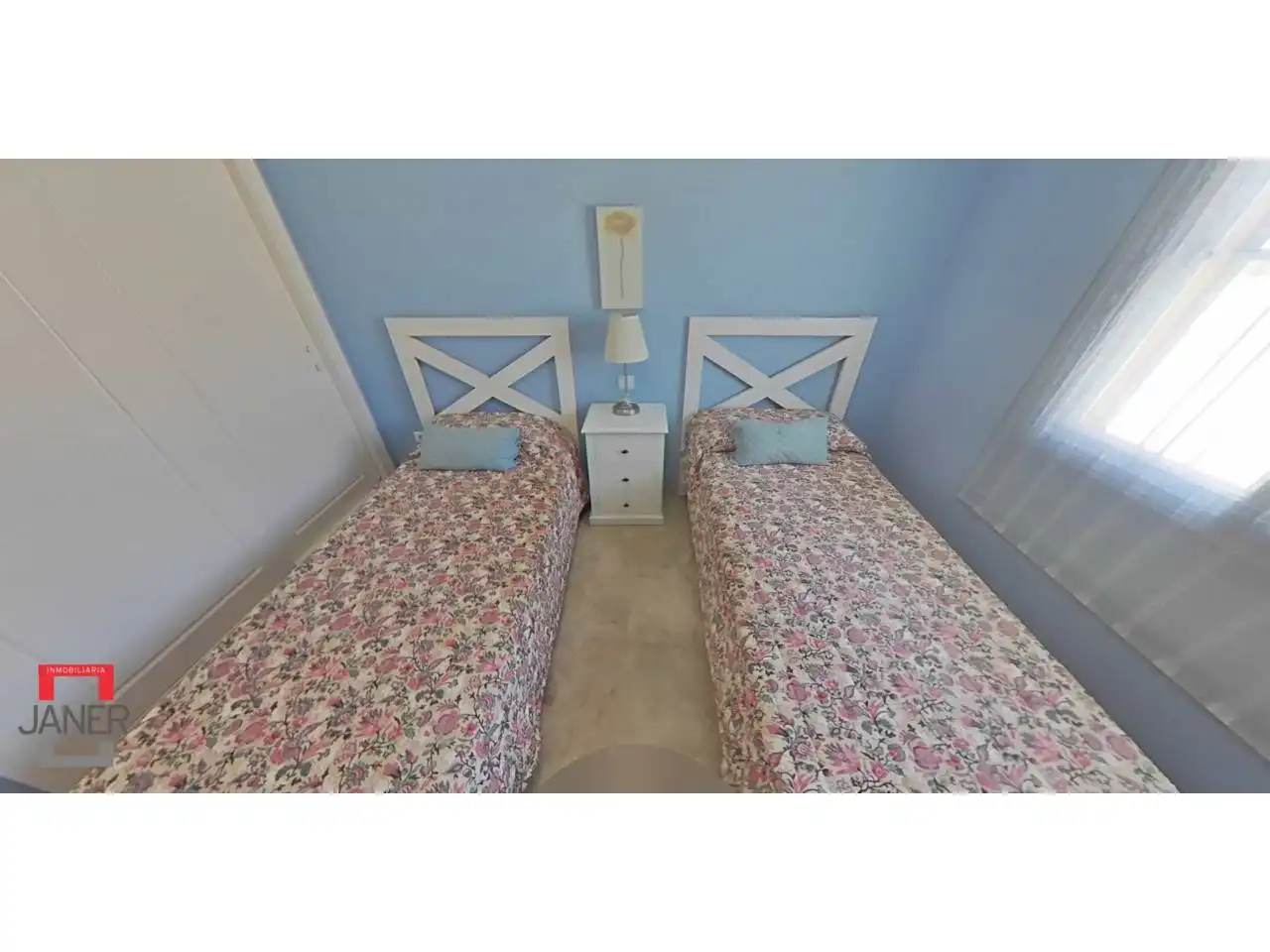 Bedroom of Houses for sale in Tomares  with Air Conditioner, Heating and Private garden