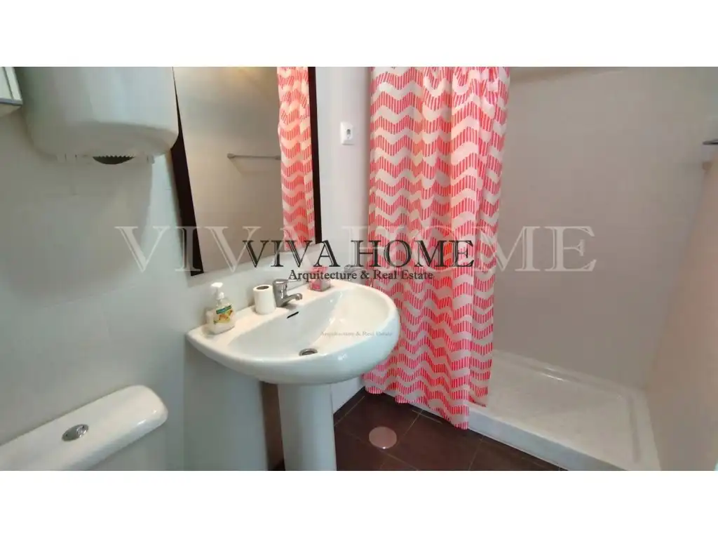 Baño de Local en venta en Arganda del Rey