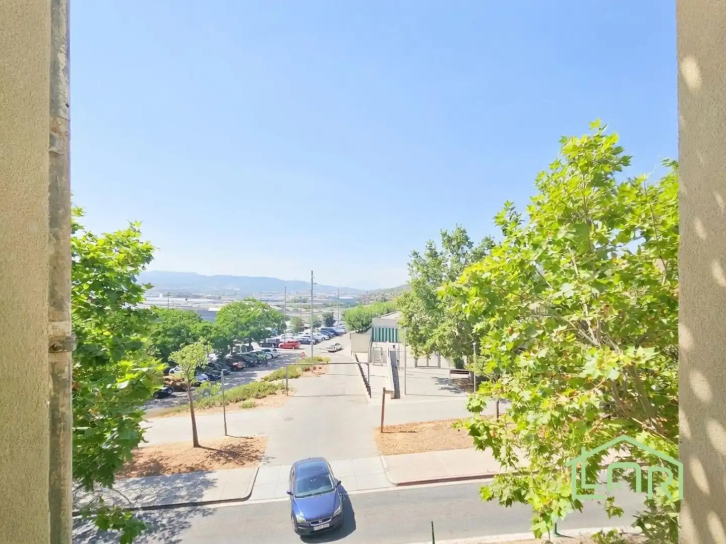 Vista exterior de Pis en venda en Sant Feliu de Llobregat amb Aire condicionat, Calefacció i Balcó