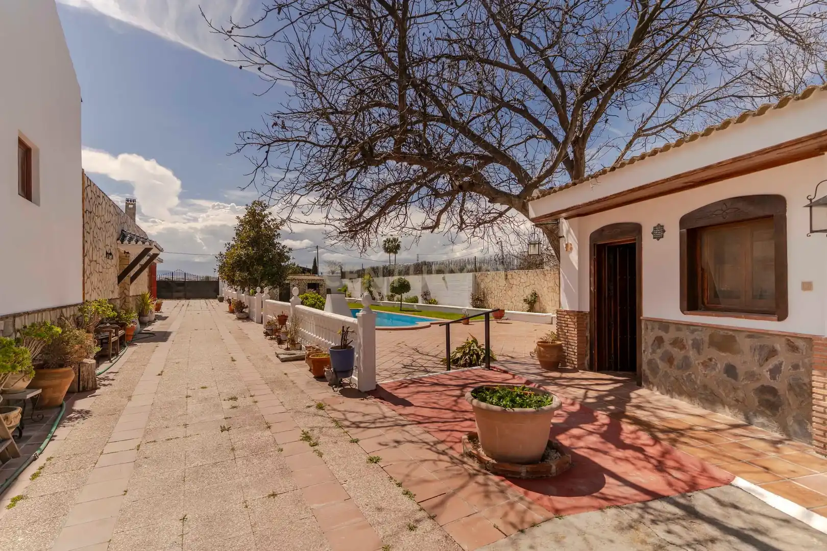 Außenansicht von Haus oder Chalet zum Verkauf in Granada mit Klimaanlage, Privatgarten und Abstellraum