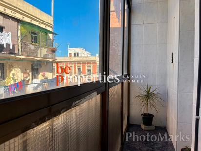 Exterior view of Flat for sale in  Barcelona Capital  with Air Conditioner and Heating