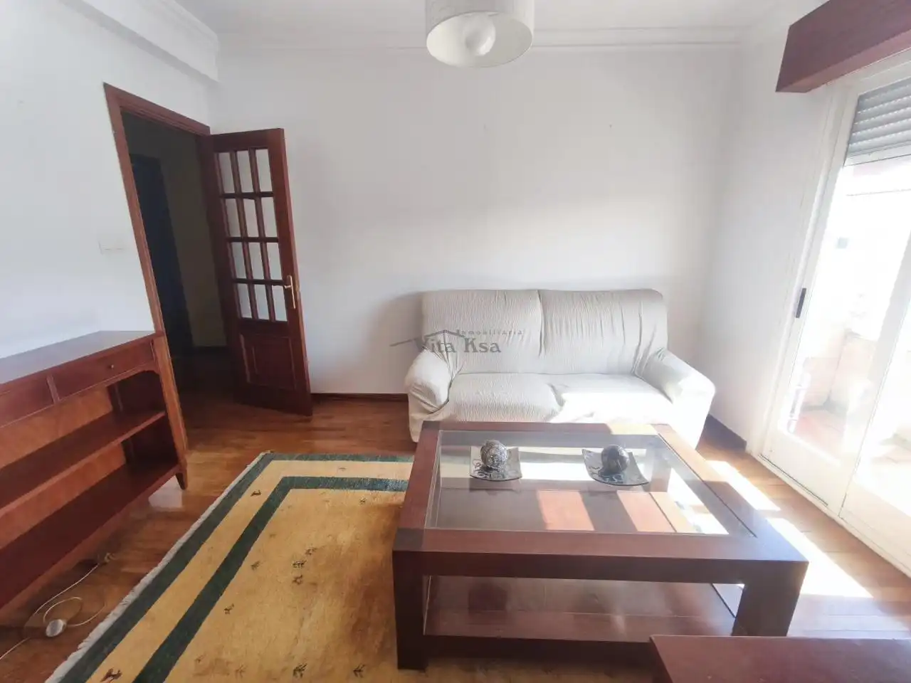 Sala de estar de Piso de alquiler en Ourense Capital  con Calefacción, Parquet y Amueblado