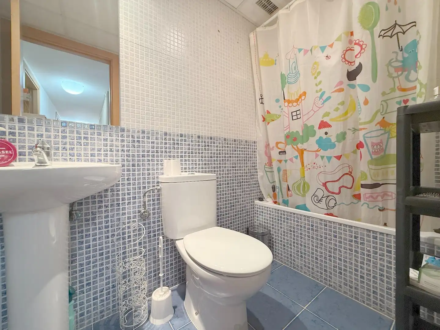 Baño de Casa adosada en venta en Cuarte de Huerva con Aire acondicionado, Calefacción y Jardín privado