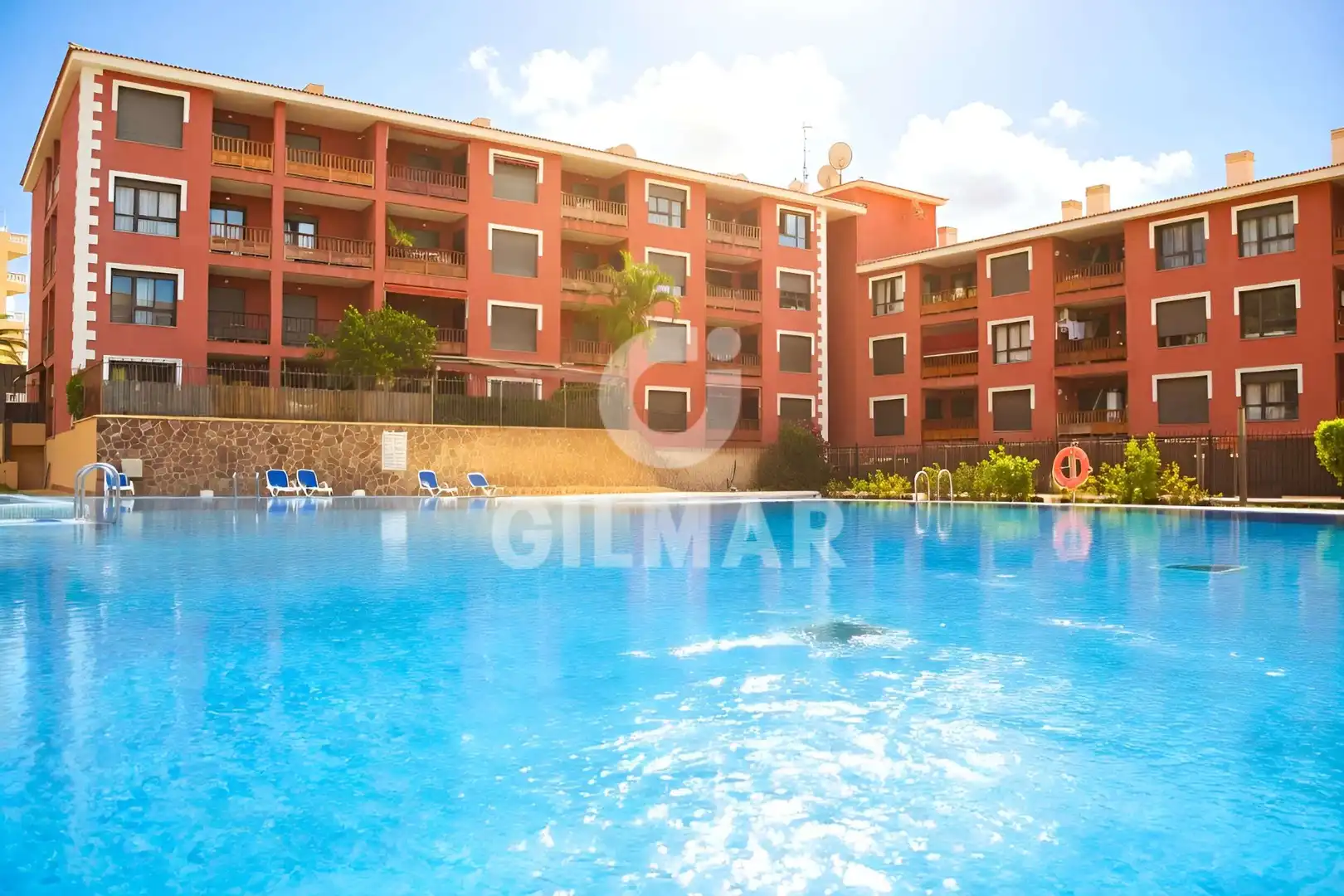 Außenansicht von Wohnung zum Verkauf in Arona mit Privatgarten, Terrasse und Abstellraum