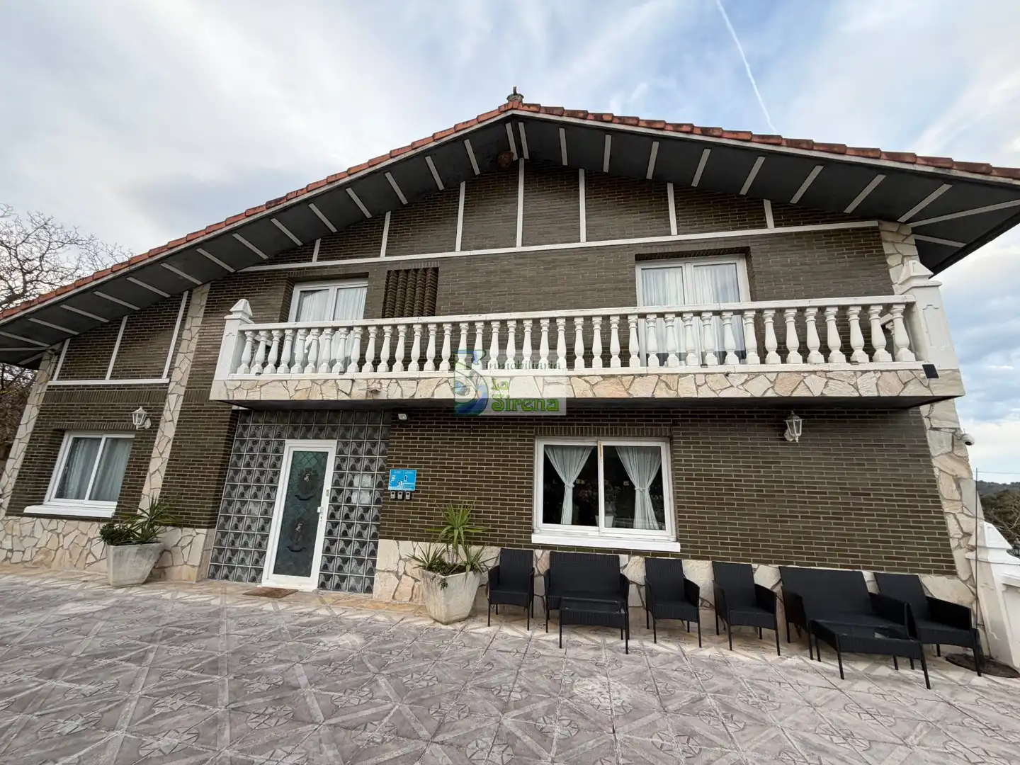 Vista exterior de Casa o chalet en venta en Castro-Urdiales con Calefacción, Jardín privado y Terraza