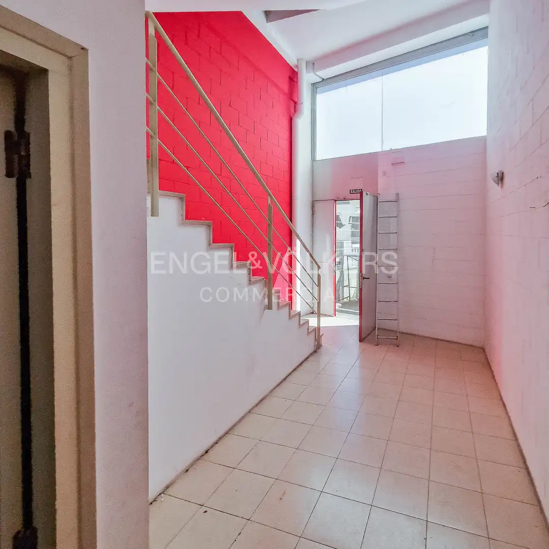 Nave industrial de alquiler en Sant Boi de Llobregat