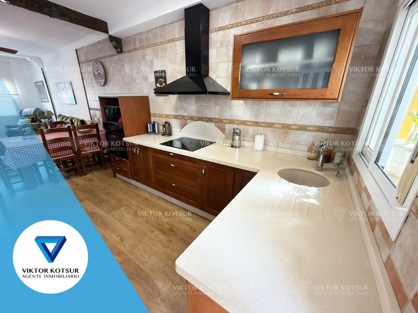 Kitchen of Detached homes for sale in Roquetas de Mar  with Air Conditioner, Terrace and Storage room