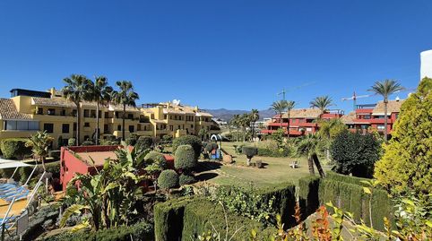 Foto 3 de Apartament en venda a Calle Trajano, Villacana - Costalita - Saladillo, Estepona