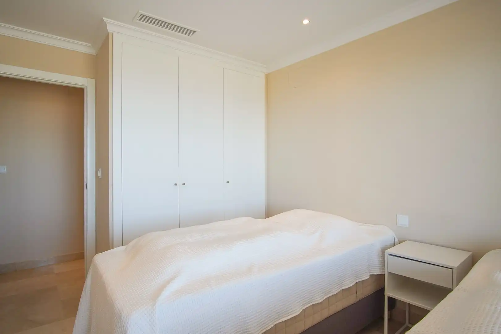 Dormitori de Apartament en venda en Pedreguer amb Terrassa i Jacuzzi