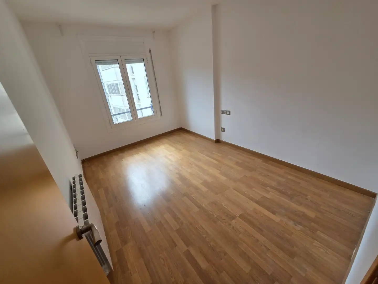 Schlafzimmer von Wohnung zum Verkauf in Vilafranca del Penedès mit Heizung, Parkett und Ofen