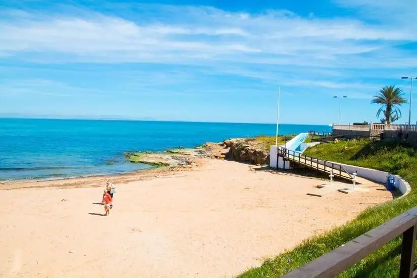 Apartamento con ascensor en venta en La Mata, imagen 11