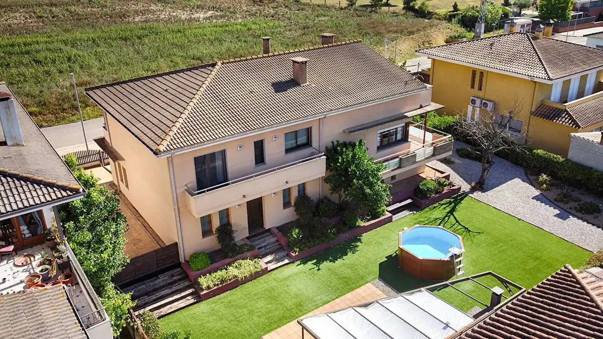 Jardín de Casa o chalet en venta en Porqueres con Calefacción, Jardín privado y Parquet