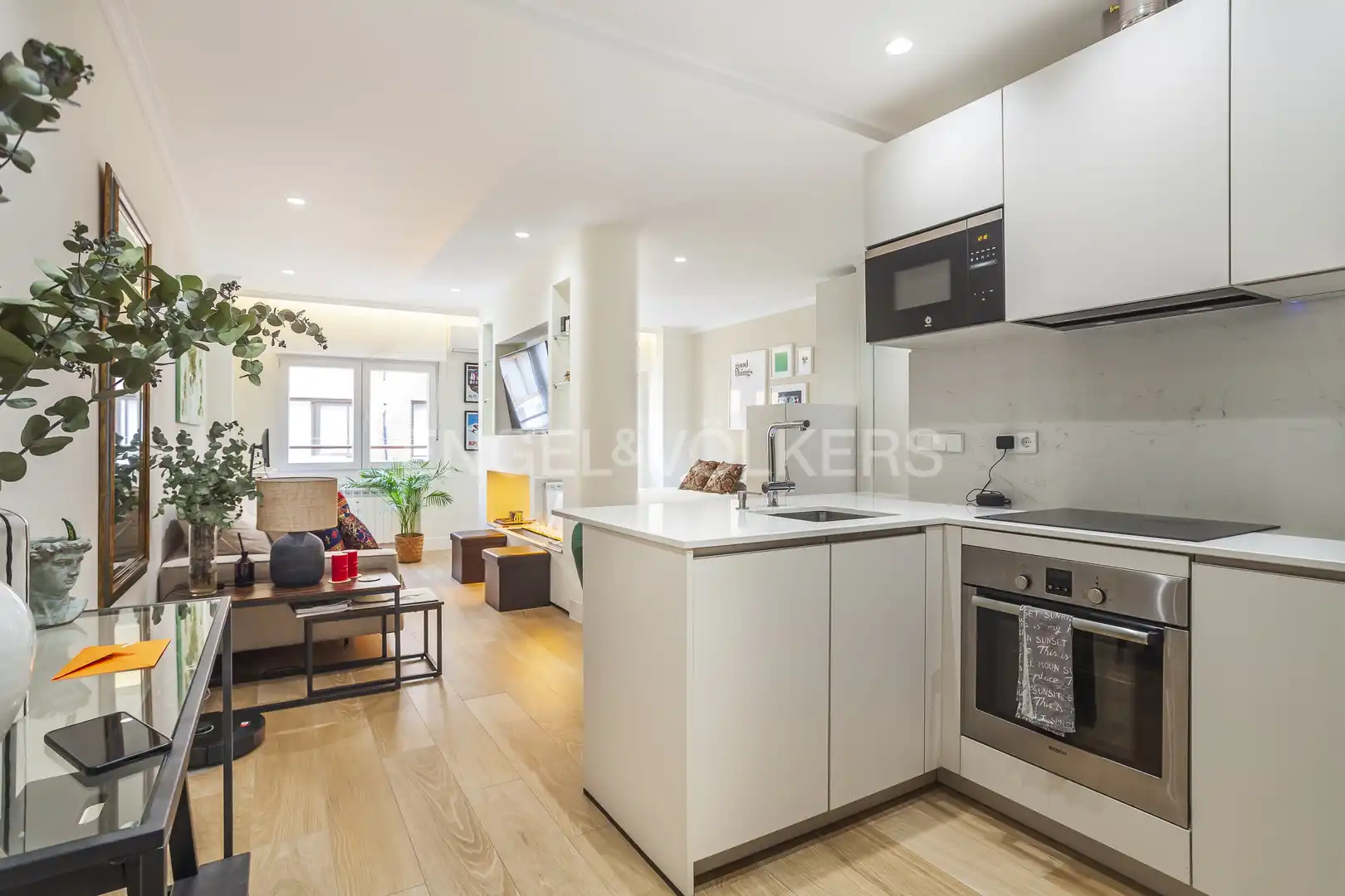 Exterior view of Flat for rent in Madrid  with Air Conditioner, Heating and Furnished
