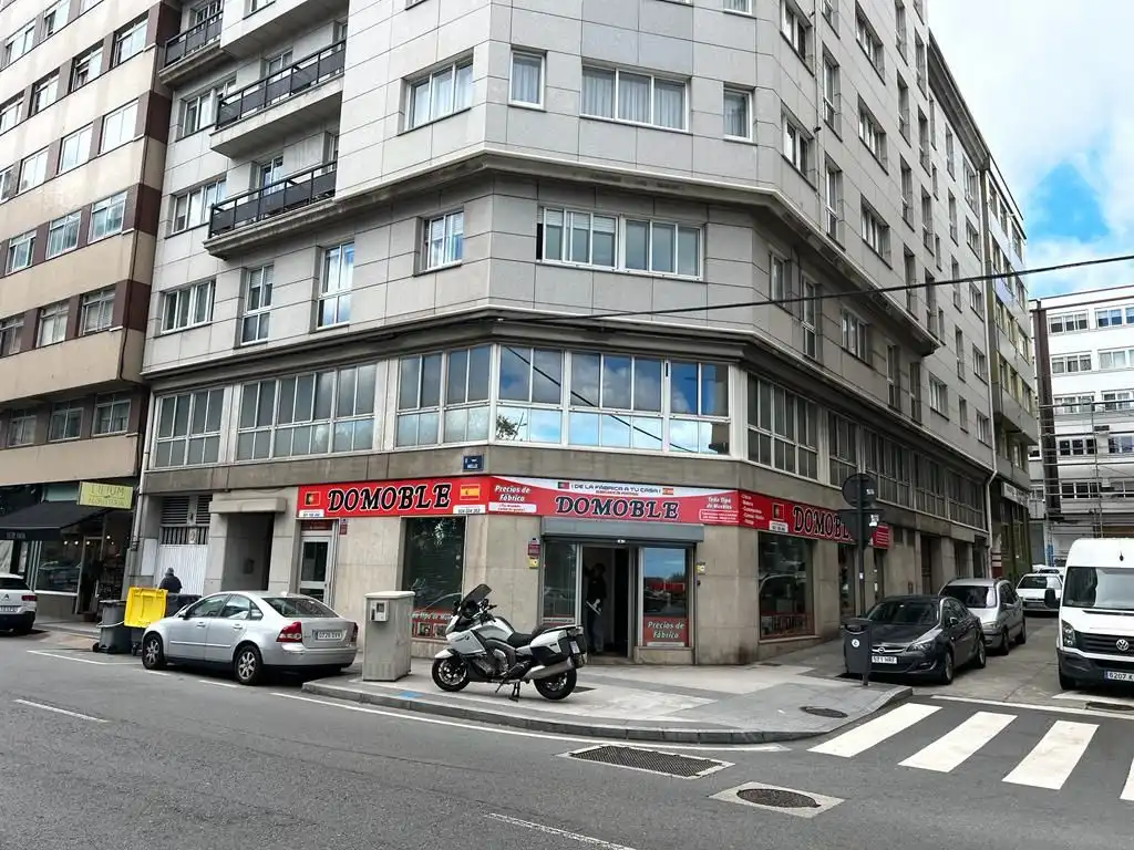 Local comercial en venda a Agra del Orzán - Ventorrillo