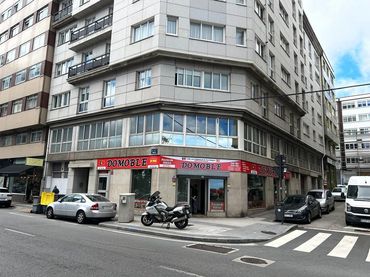 Local comercial en venta en Agra del Orzán - Ventorrillo