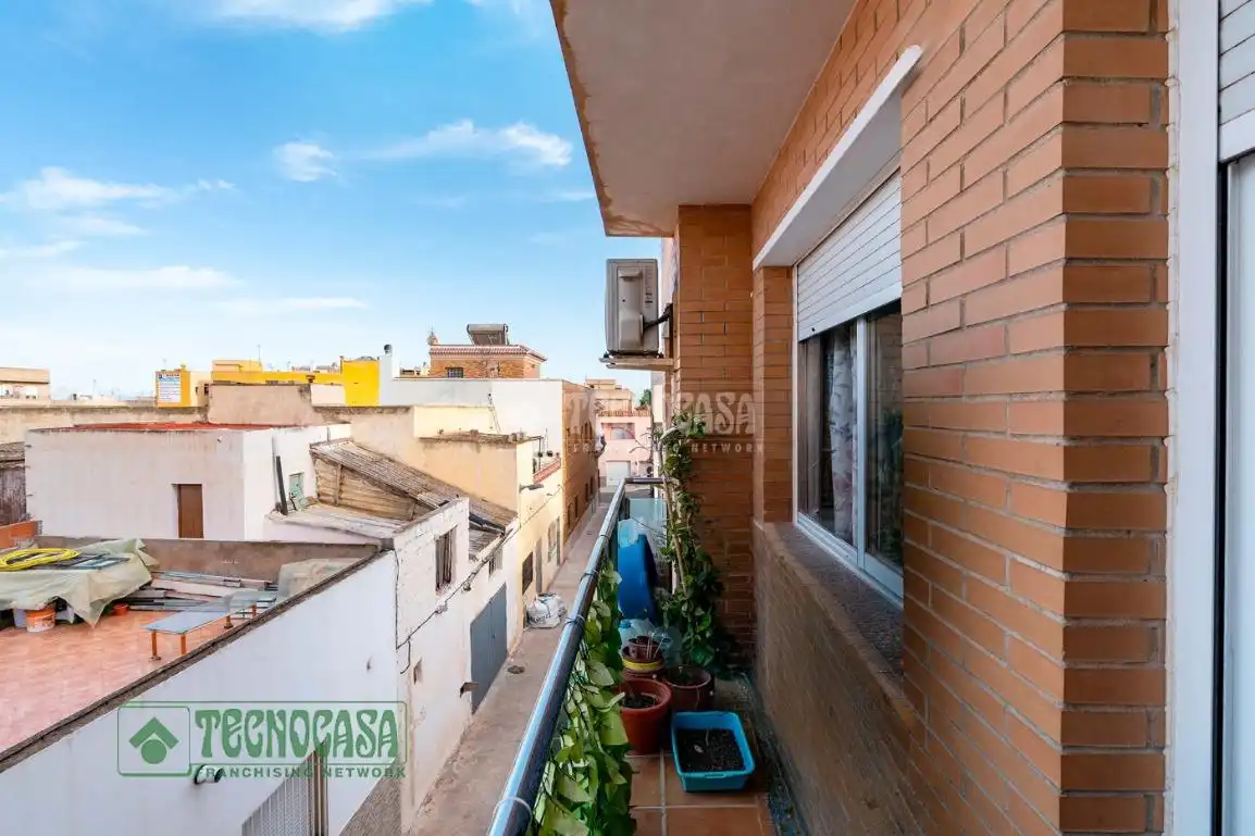 Außenansicht von Wohnung zum Verkauf in El Ejido mit Möbliert und Balkon