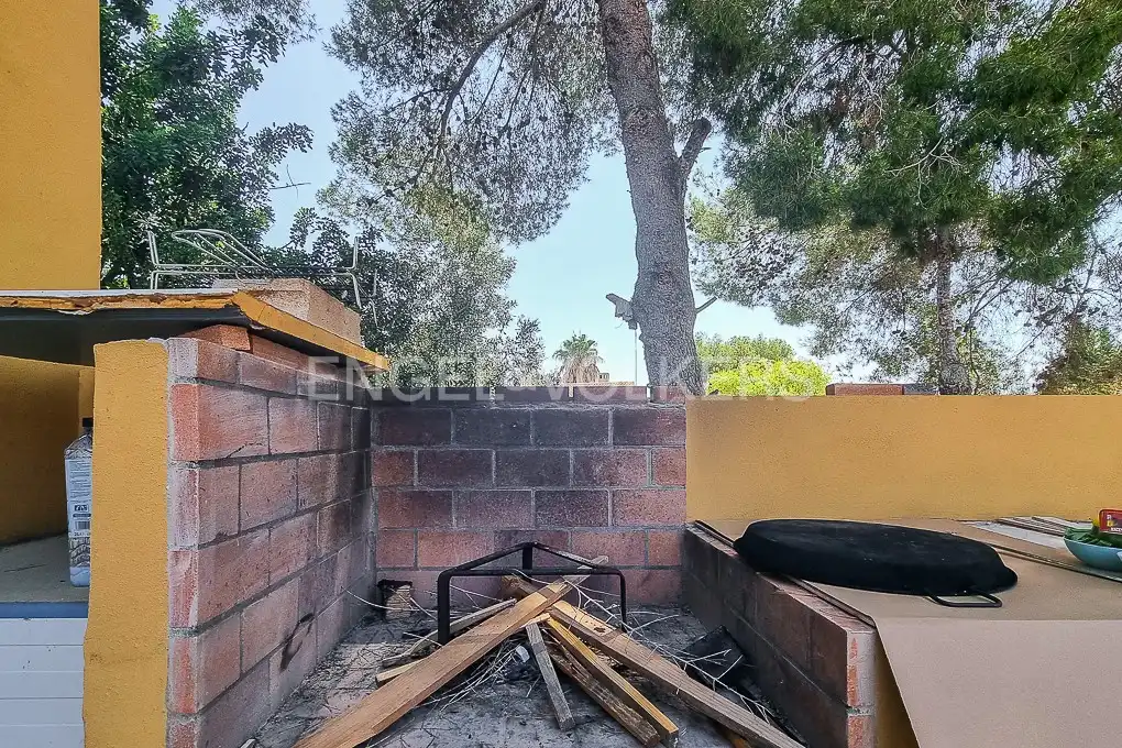 Terraza de Casa o chalet de alquiler en Montserrat con Calefacción, Jacuzzi y Se aceptan mascotas