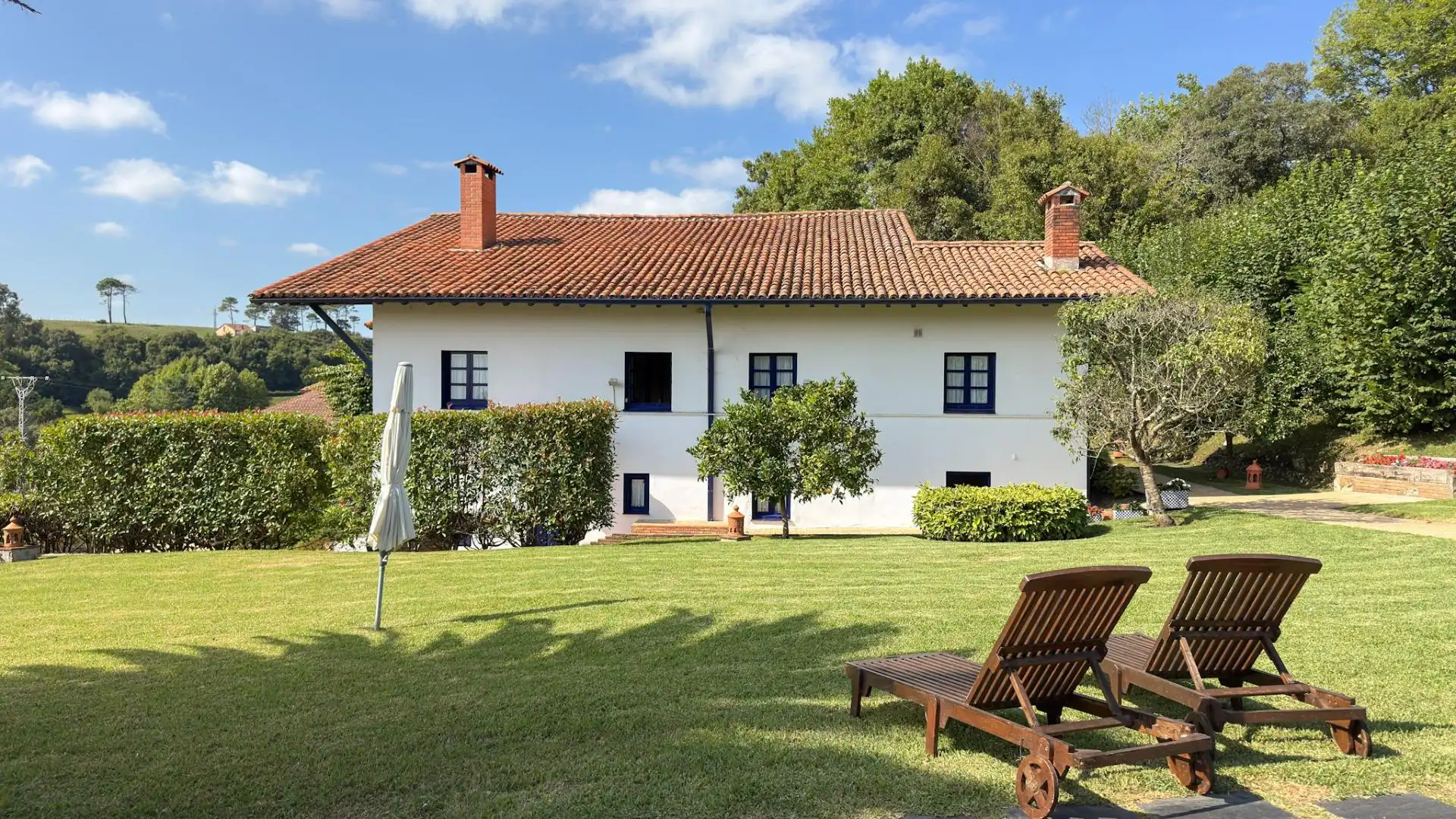 Vista exterior de Casa o chalet en venta en Comillas (Cantabria)