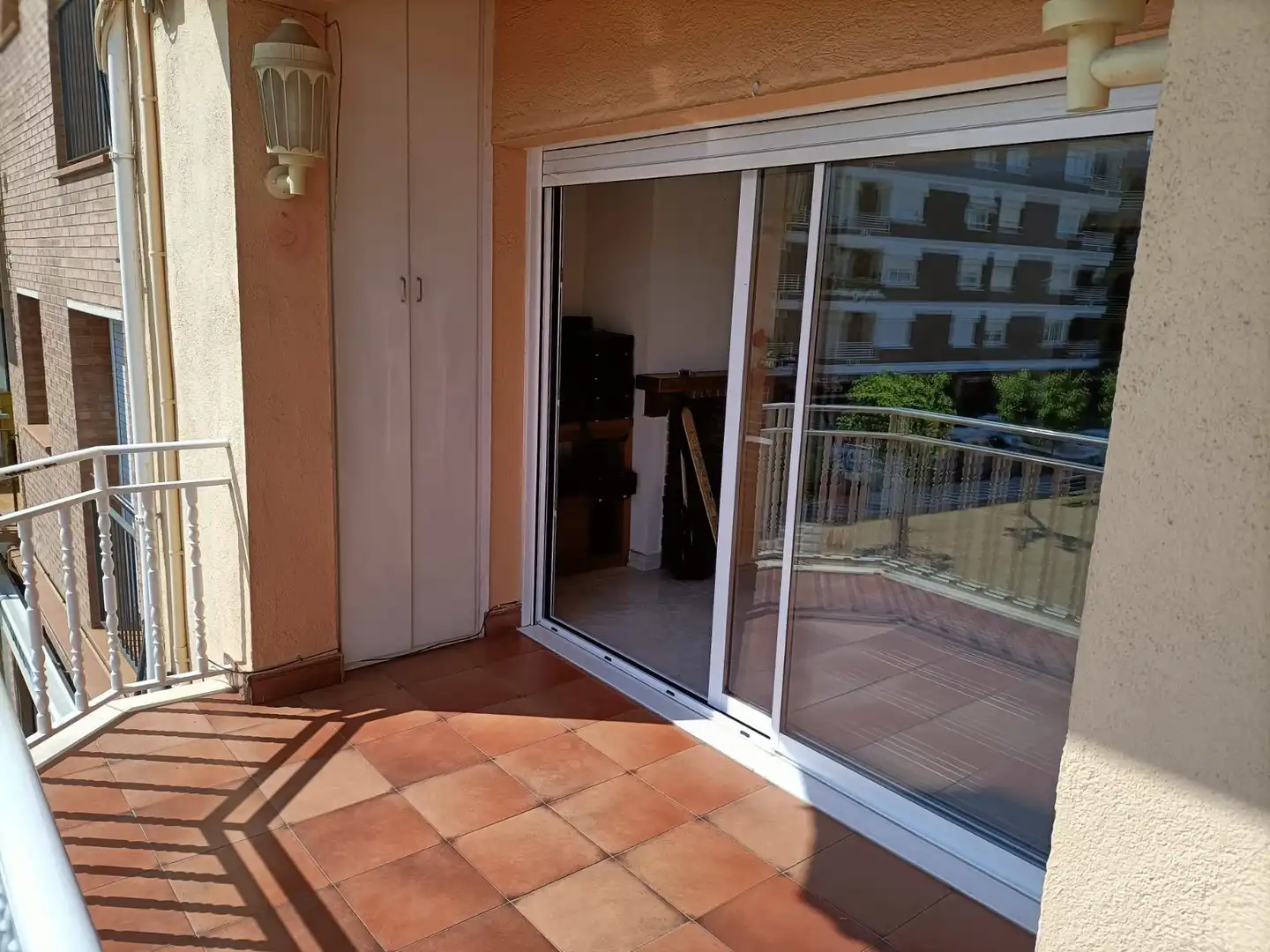 Terraza de Dúplex en venta en Pineda de Mar con Calefacción, Terraza y Amueblado