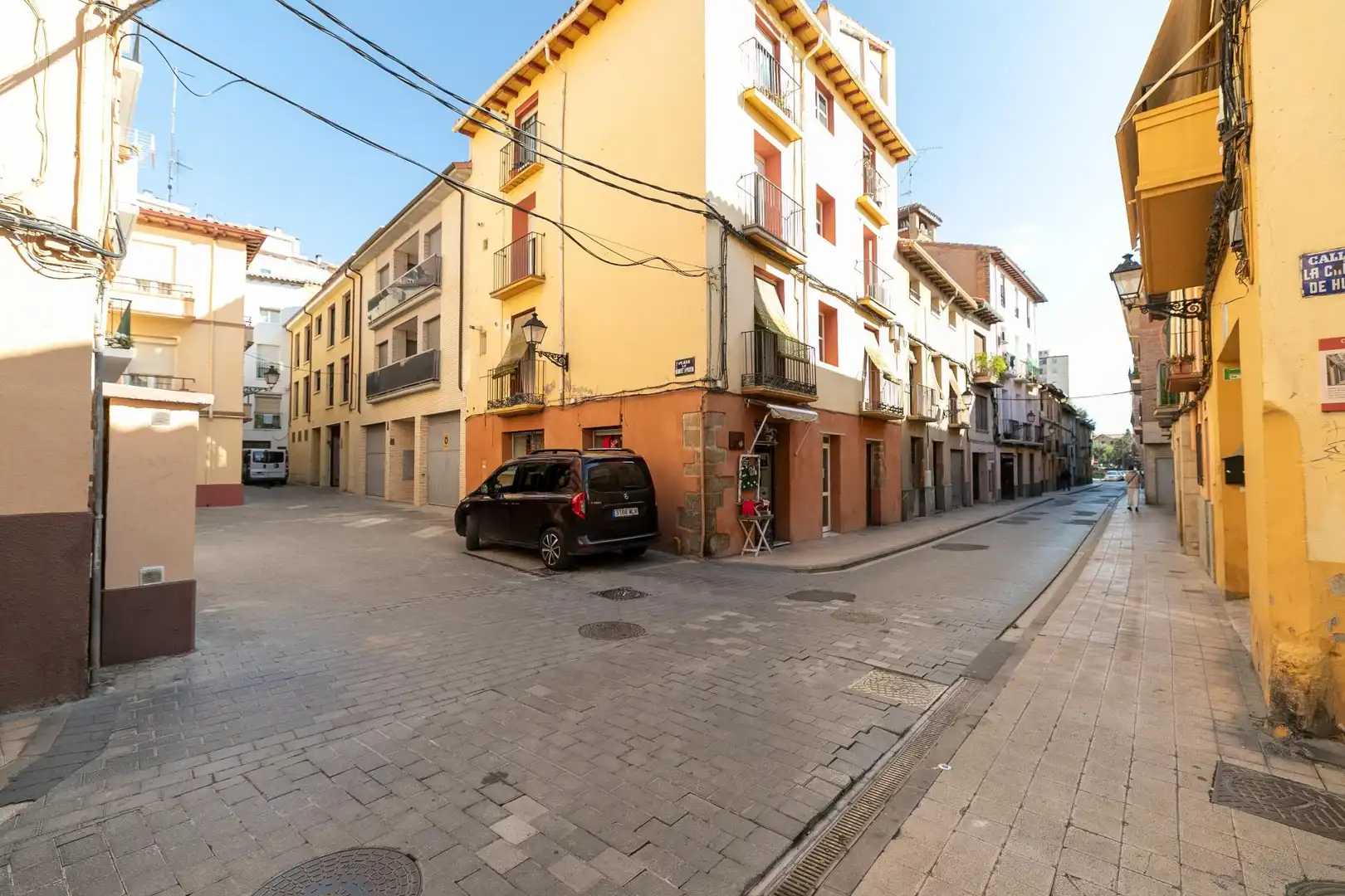 Vista exterior de Dúplex en venda en Santo Domingo y San Martín 